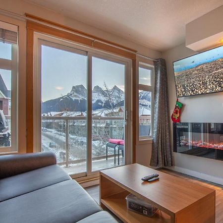 Mountain View 2 Bedroom Condo - Wt Top Floor-401 Canmore Exterior photo