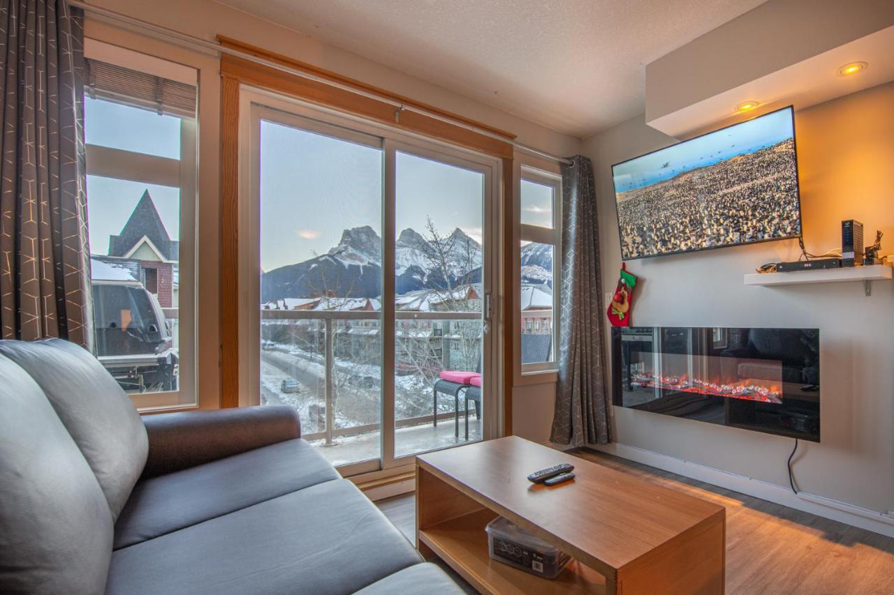 Mountain View 2 Bedroom Condo - Wt Top Floor-401 Canmore Exterior photo